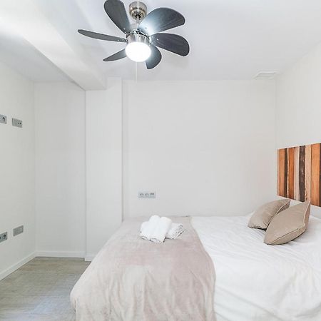 Moderno Apartamento Centro Гранада Екстер'єр фото