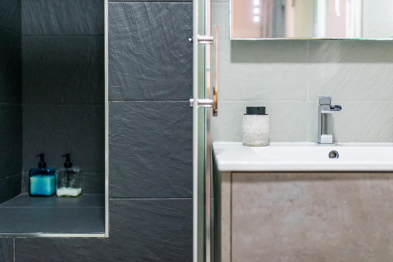 Moderno Apartamento Centro Гранада Екстер'єр фото