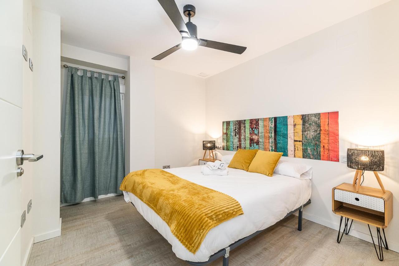 Moderno Apartamento Centro Гранада Екстер'єр фото