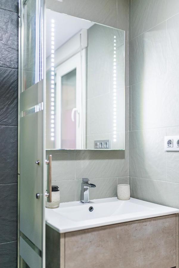 Moderno Apartamento Centro Гранада Екстер'єр фото